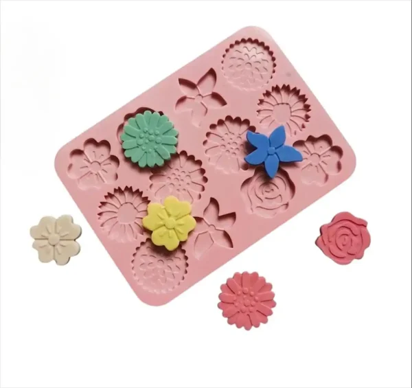 Molde de silicona con forma de flor de 12 cavidades - Image 4