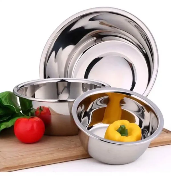 Juego de 3 bowls, tazones de 30, 28 y 26 cm.